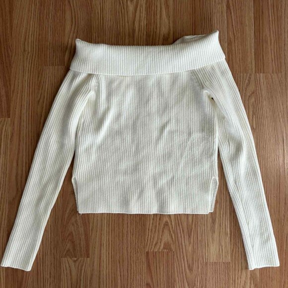 Abercrombie & Fitch Cream Off Shoulder Collar Ribbed Sweater NWT - Picture 4 of 5